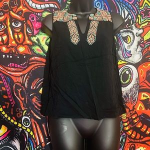 Cute Forever 21 Tribal V-Neck Top